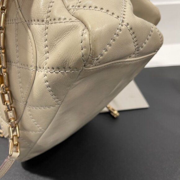 Chanel Tote Bag Cream - Picture 8 of 14